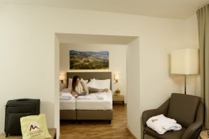 Beispielfoto eines Doppelzimmers im Kur- und Gesundheitshotel Heilmoorbad Schwanberg