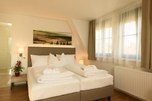 Beispielfoto eines Doppelzimmers im Kur- und Gesundheitshotel Heilmoorbad Schwanberg